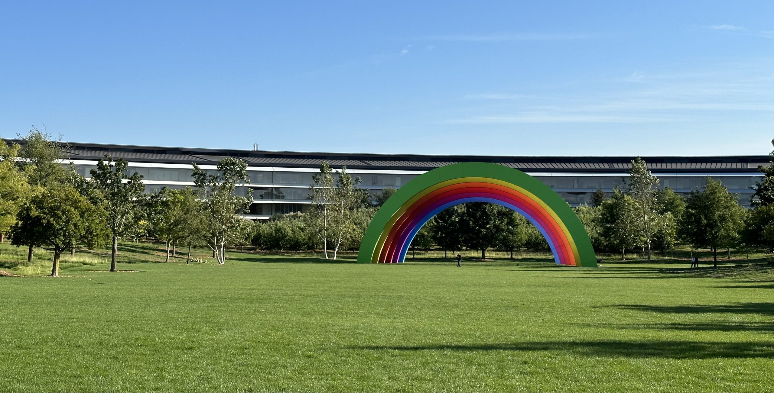 Photograph of the rainbow arches in the center of Apple Park